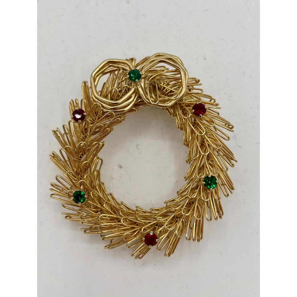 Vintage Gold Tone Wire Wreath Brooch with Rhinestones